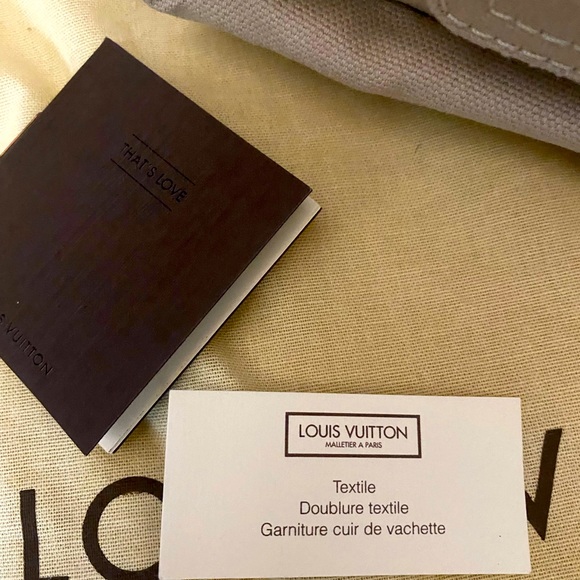 Louis Vuitton small textile LOVE tote - Picture 2 of 12